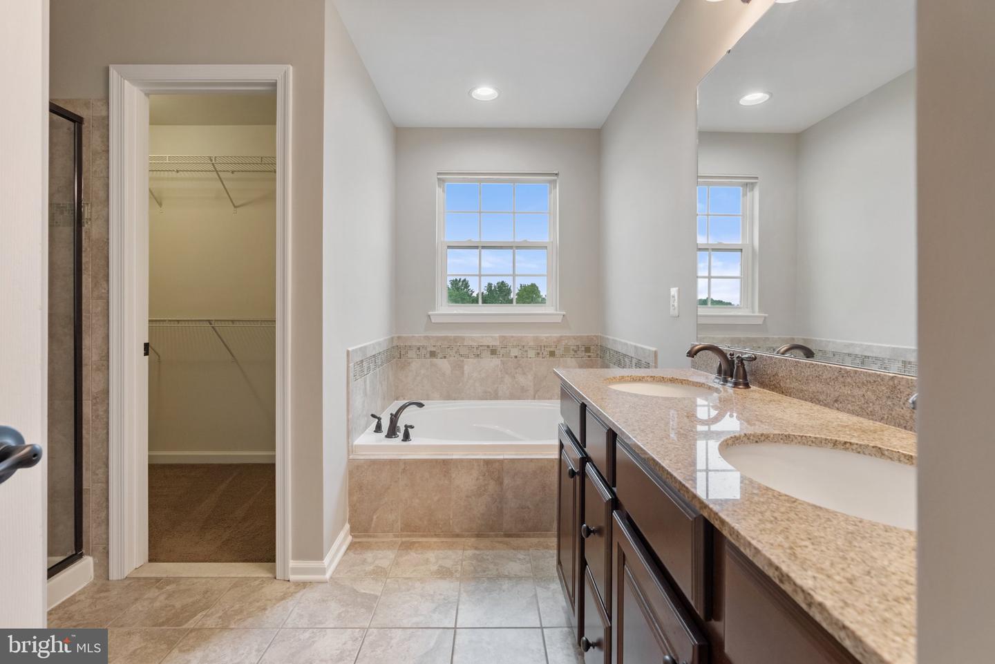 9 EISENTOWN DR, LOVETTSVILLE, Virginia 20180, 5 Bedrooms Bedrooms, ,3 BathroomsBathrooms,Residential,For sale,9 EISENTOWN DR,VALO2098350 MLS # VALO2098350