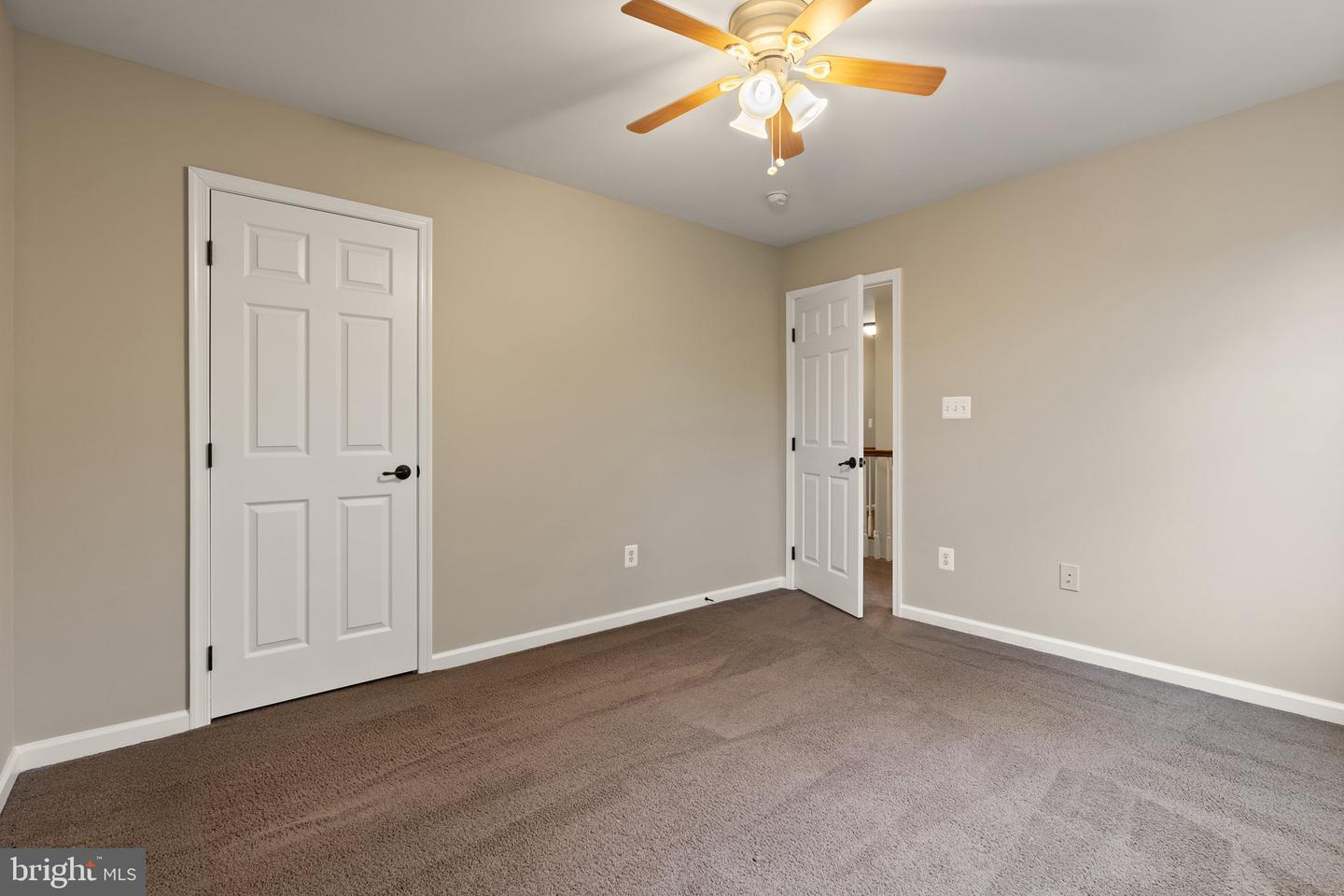 9 EISENTOWN DR, LOVETTSVILLE, Virginia 20180, 5 Bedrooms Bedrooms, ,3 BathroomsBathrooms,Residential,For sale,9 EISENTOWN DR,VALO2098350 MLS # VALO2098350