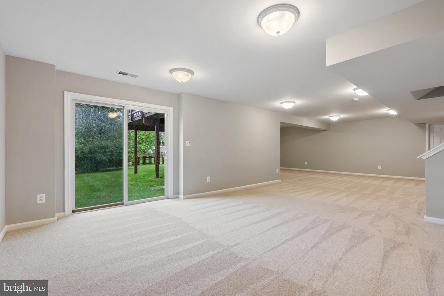 9 EISENTOWN DR, LOVETTSVILLE, Virginia 20180, 5 Bedrooms Bedrooms, ,3 BathroomsBathrooms,Residential,For sale,9 EISENTOWN DR,VALO2098350 MLS # VALO2098350