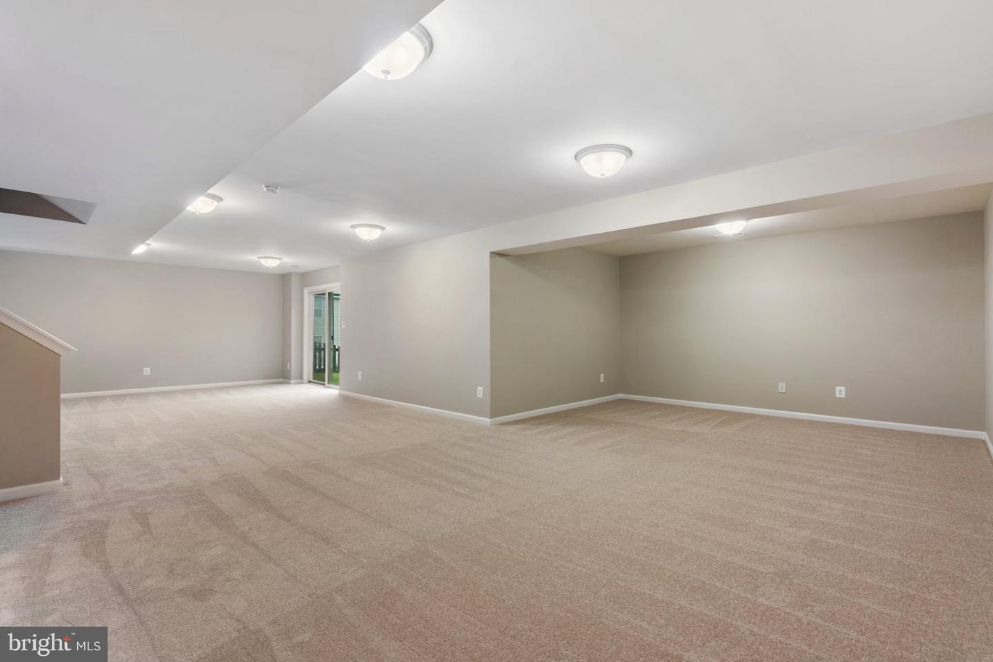 9 EISENTOWN DR, LOVETTSVILLE, Virginia 20180, 5 Bedrooms Bedrooms, ,3 BathroomsBathrooms,Residential,For sale,9 EISENTOWN DR,VALO2098350 MLS # VALO2098350