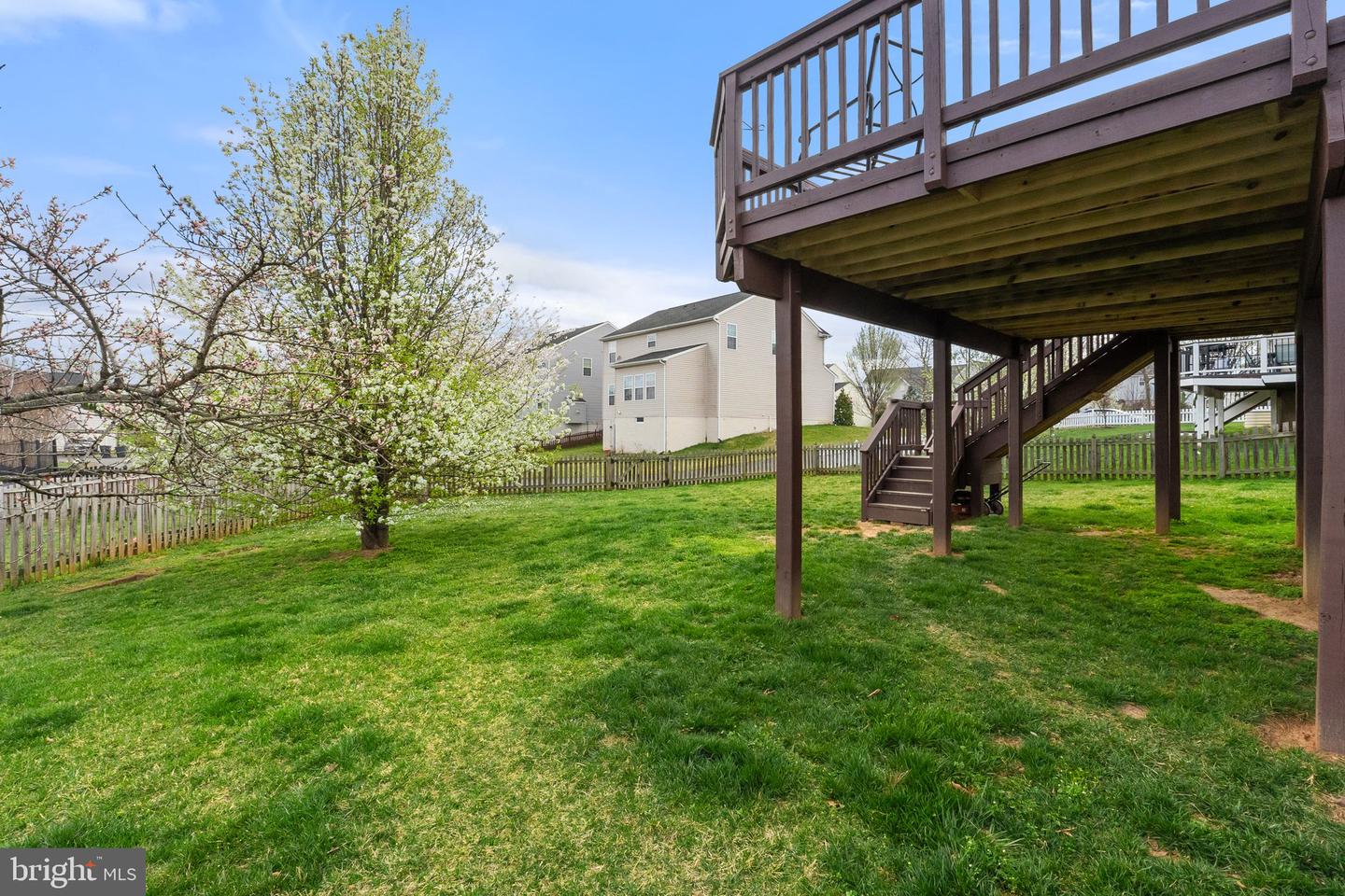 9 EISENTOWN DR, LOVETTSVILLE, Virginia 20180, 5 Bedrooms Bedrooms, ,3 BathroomsBathrooms,Residential,For sale,9 EISENTOWN DR,VALO2098350 MLS # VALO2098350