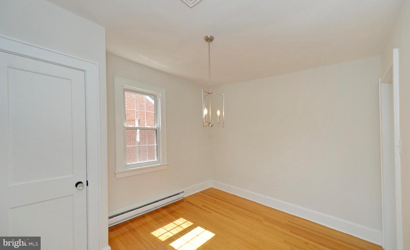 31 W WHITLOCK AVE, WINCHESTER, Virginia 22601, 3 Bedrooms Bedrooms, ,1 BathroomBathrooms,Residential,For sale,31 W WHITLOCK AVE,VAWI2007870 MLS # VAWI2007870