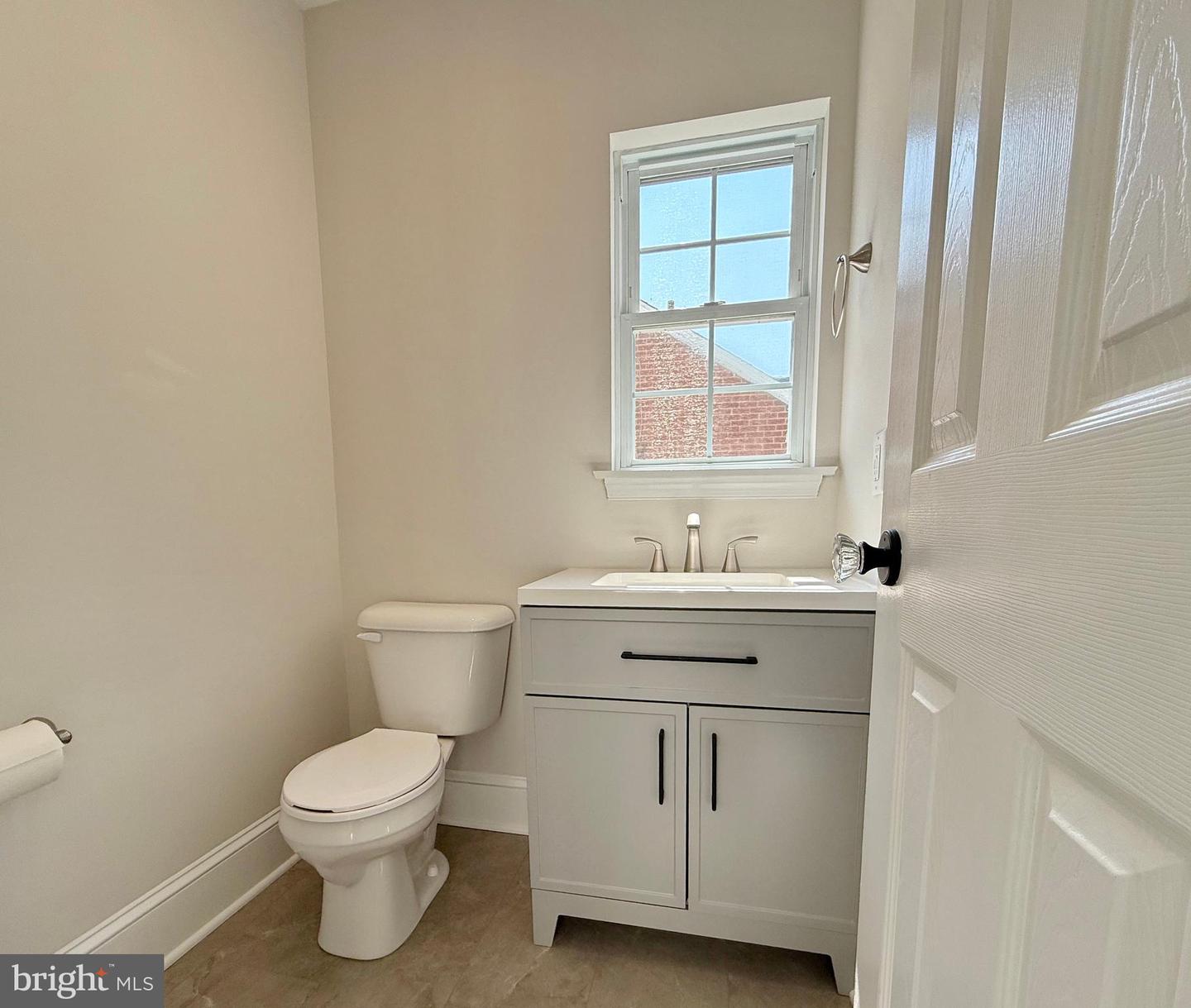 31 W WHITLOCK AVE, WINCHESTER, Virginia 22601, 3 Bedrooms Bedrooms, ,1 BathroomBathrooms,Residential,For sale,31 W WHITLOCK AVE,VAWI2007870 MLS # VAWI2007870