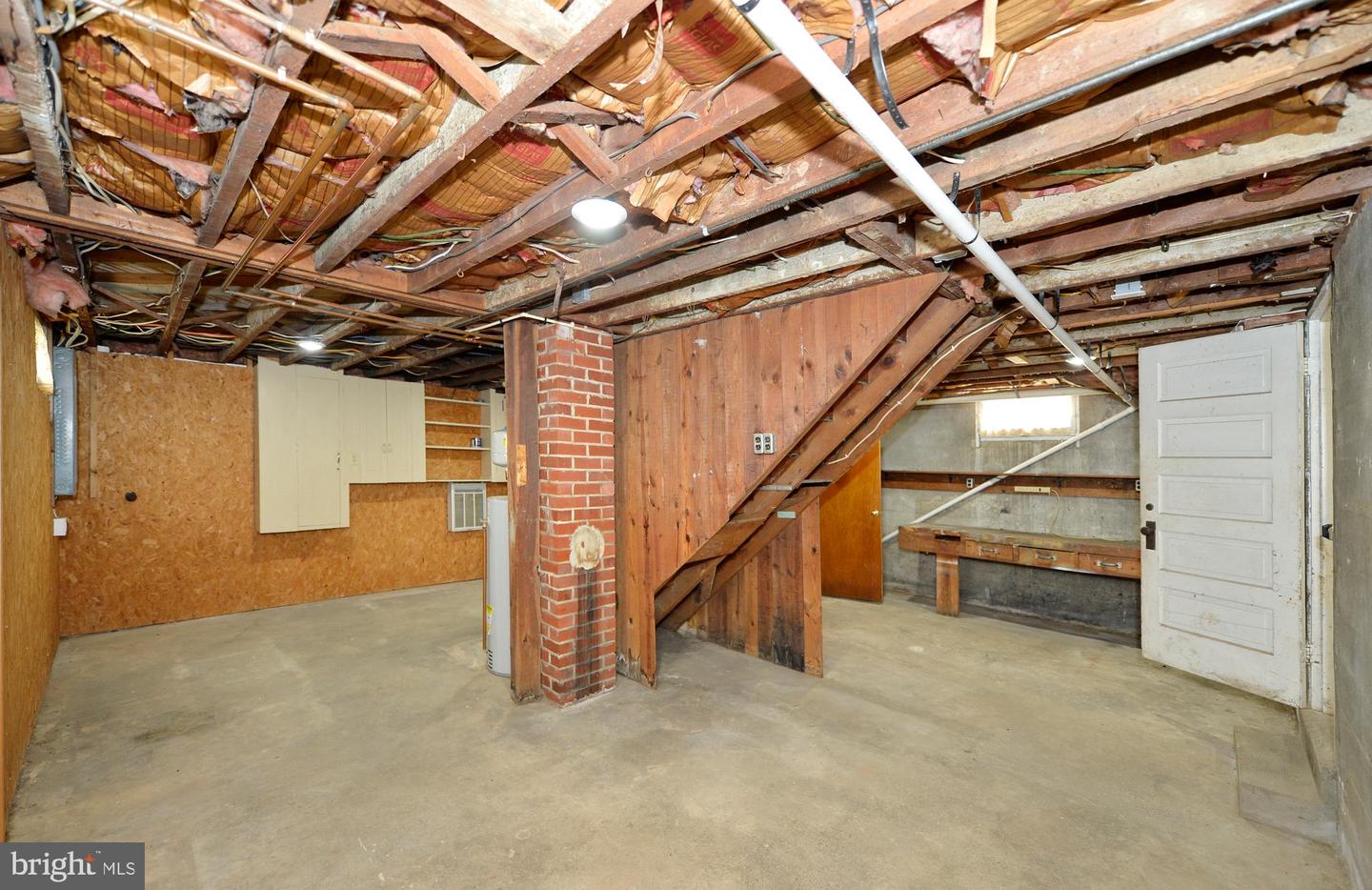 31 W WHITLOCK AVE, WINCHESTER, Virginia 22601, 3 Bedrooms Bedrooms, ,1 BathroomBathrooms,Residential,For sale,31 W WHITLOCK AVE,VAWI2007870 MLS # VAWI2007870
