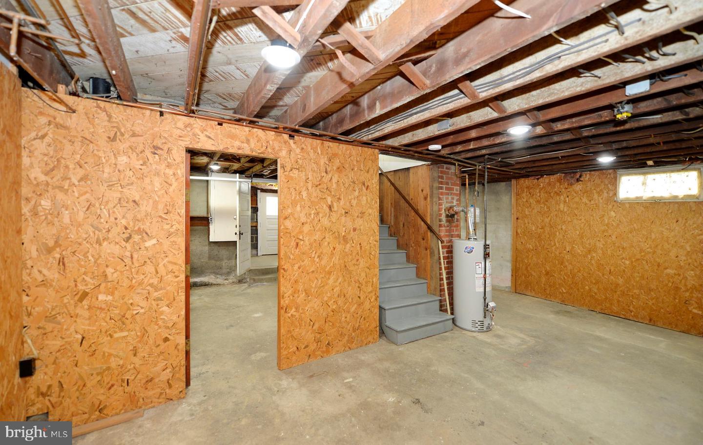 31 W WHITLOCK AVE, WINCHESTER, Virginia 22601, 3 Bedrooms Bedrooms, ,1 BathroomBathrooms,Residential,For sale,31 W WHITLOCK AVE,VAWI2007870 MLS # VAWI2007870