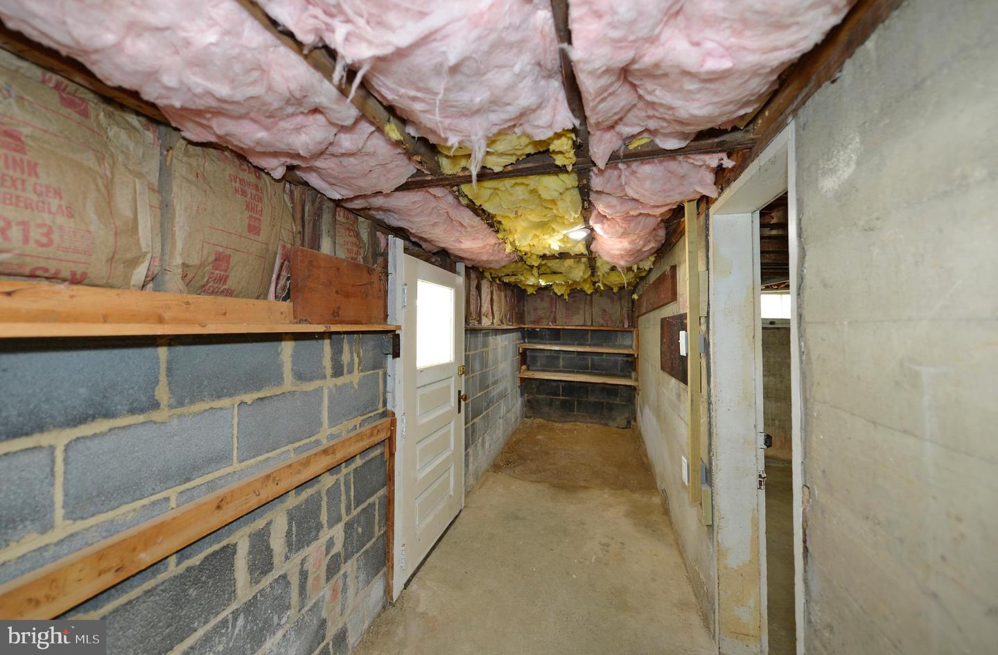 31 W WHITLOCK AVE, WINCHESTER, Virginia 22601, 3 Bedrooms Bedrooms, ,1 BathroomBathrooms,Residential,For sale,31 W WHITLOCK AVE,VAWI2007870 MLS # VAWI2007870
