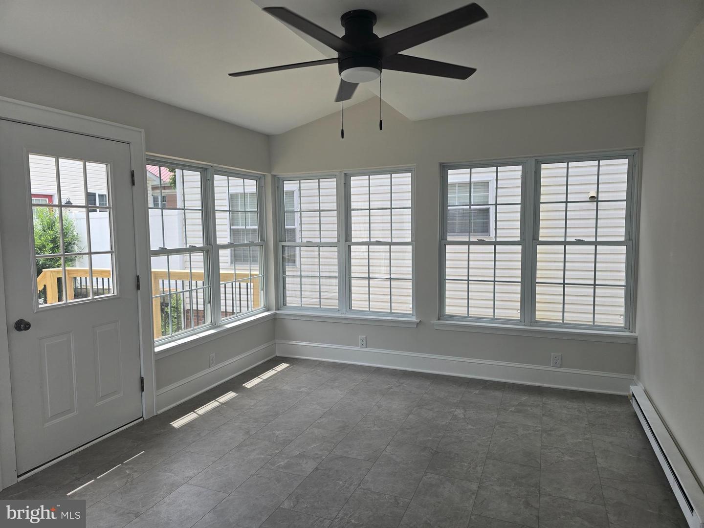 31 W WHITLOCK AVE, WINCHESTER, Virginia 22601, 3 Bedrooms Bedrooms, ,1 BathroomBathrooms,Residential,For sale,31 W WHITLOCK AVE,VAWI2007870 MLS # VAWI2007870