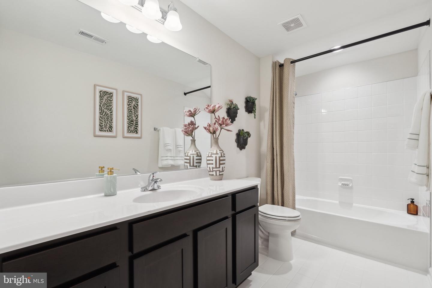 1052 WEBSTER CT, WINCHESTER, Virginia 22603, 2 Bedrooms Bedrooms, ,2 BathroomsBathrooms,Residential,For sale,1052 WEBSTER CT,VAFV2034556 MLS # VAFV2034556