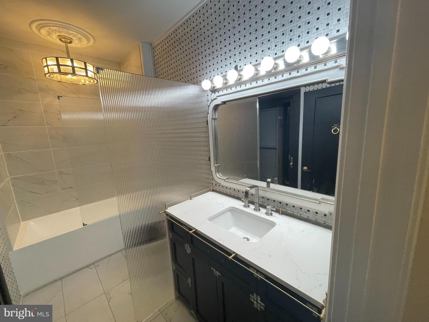 625 SLATERS LN #G4, ALEXANDRIA, Virginia 22314, 1 Bedroom Bedrooms, ,1 BathroomBathrooms,Residential,For sale,625 SLATERS LN #G4,VAAX2045908 MLS # VAAX2045908