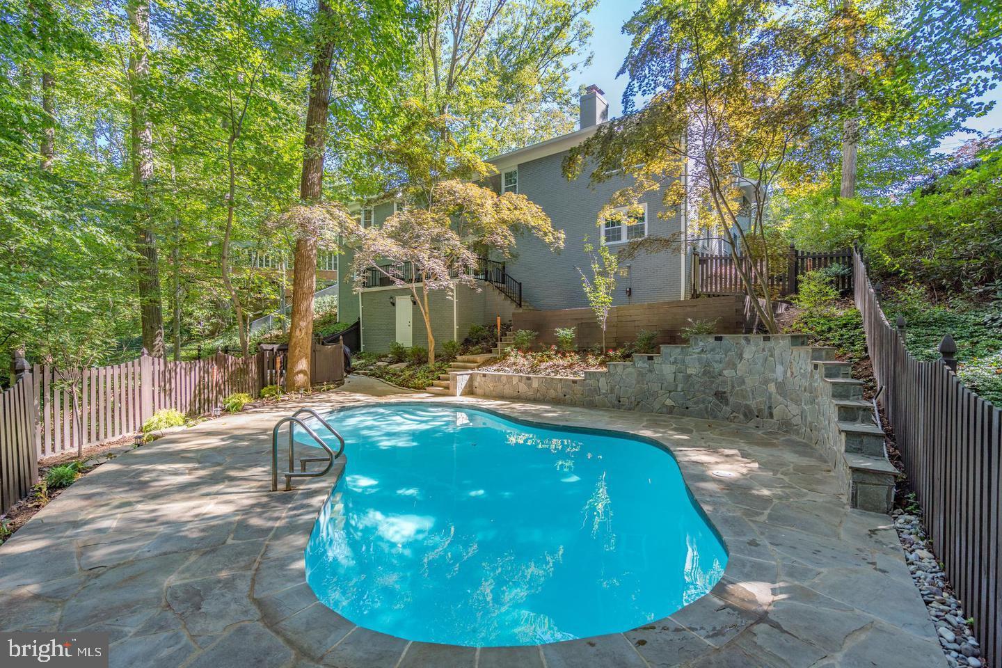 1426 HIGHWOOD DR, MCLEAN, Virginia 22101, 6 Bedrooms Bedrooms, ,3 BathroomsBathrooms,Residential,For sale,1426 HIGHWOOD DR,VAFX2244414 MLS # VAFX2244414