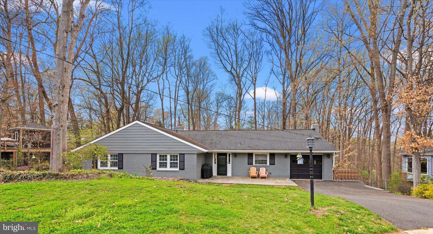 1426 HIGHWOOD DR, MCLEAN, Virginia 22101, 6 Bedrooms Bedrooms, ,3 BathroomsBathrooms,Residential,For sale,1426 HIGHWOOD DR,VAFX2244414 MLS # VAFX2244414
