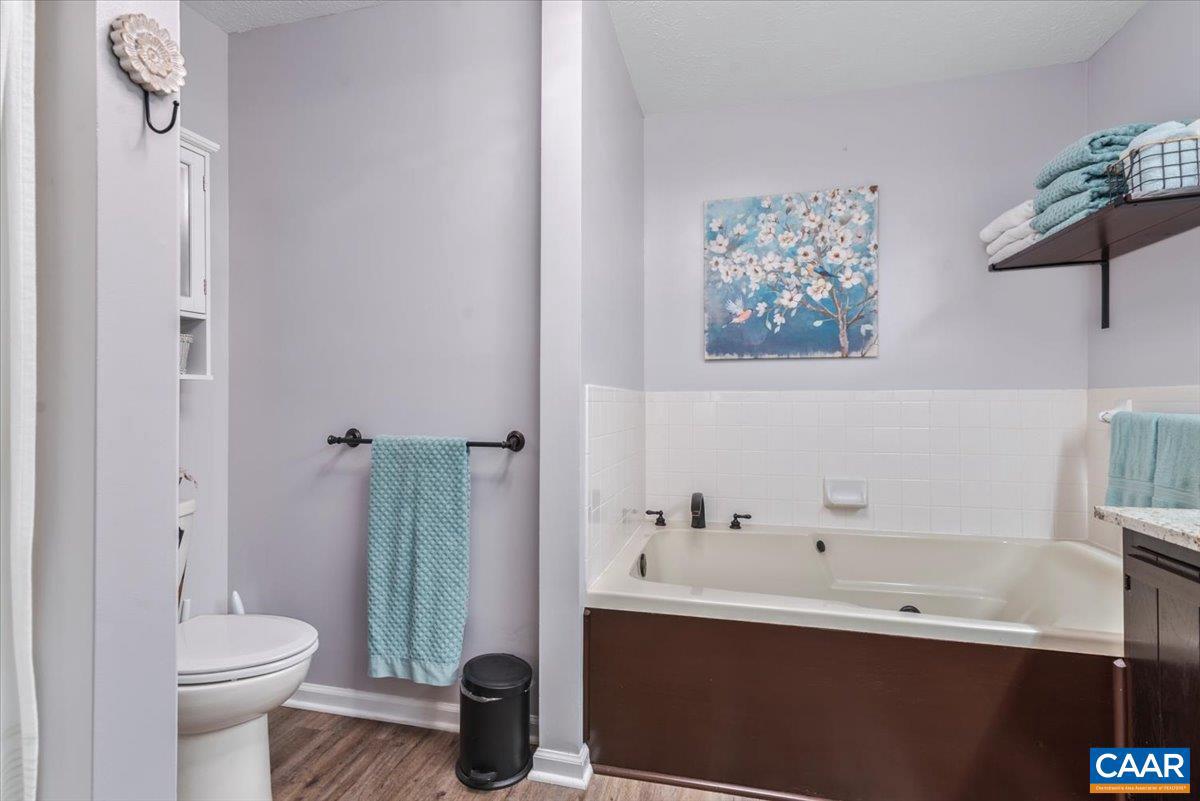 261 CARRINGTON LN, ROSELAND, Virginia 22967, 4 Bedrooms Bedrooms, ,3 BathroomsBathrooms,Residential,For sale,261 CARRINGTON LN,665151 MLS # 665151