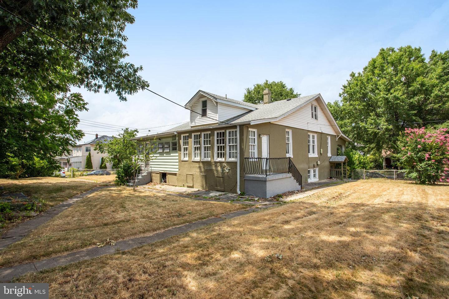 3001 CHANNING ST NE, WASHINGTON, District Of Columbia 20018, 5 Bedrooms Bedrooms, ,2 BathroomsBathrooms,Residential,For sale,3001 CHANNING ST NE,DCDC2184608 MLS # DCDC2184608