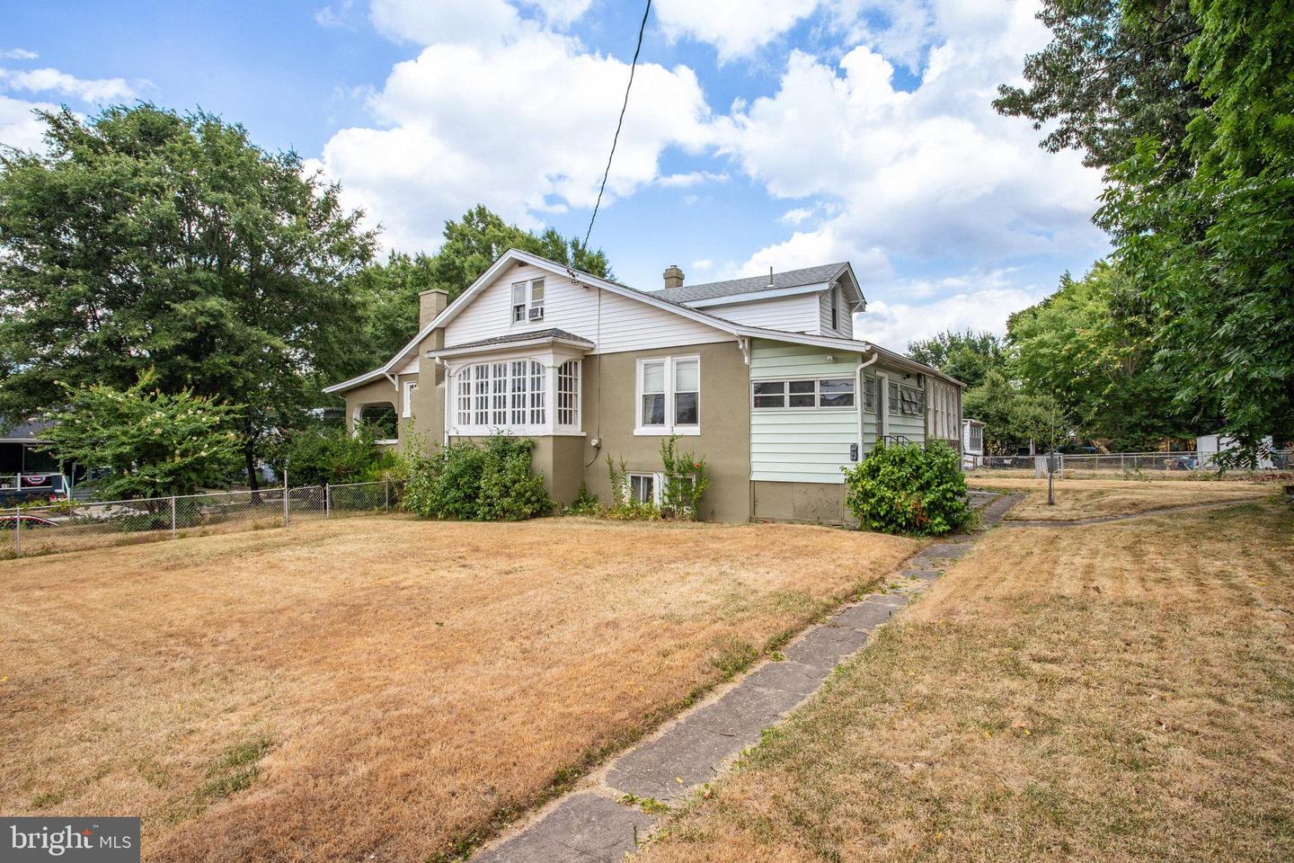 3001 CHANNING ST NE, WASHINGTON, District Of Columbia 20018, 5 Bedrooms Bedrooms, ,2 BathroomsBathrooms,Residential,For sale,3001 CHANNING ST NE,DCDC2184608 MLS # DCDC2184608
