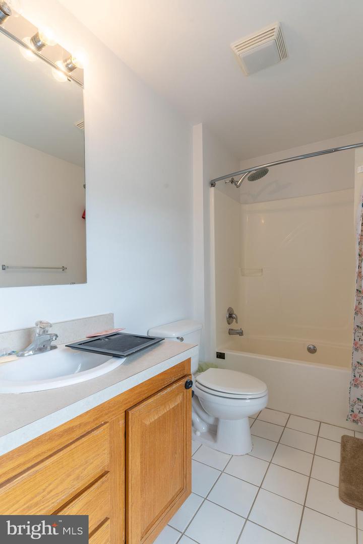 1986 RETTA GILLIAM CT SE, WASHINGTON, District Of Columbia 20020, 3 Bedrooms Bedrooms, ,3 BathroomsBathrooms,Residential,For sale,1986 RETTA GILLIAM CT SE,DCDC2185422 MLS # DCDC2185422