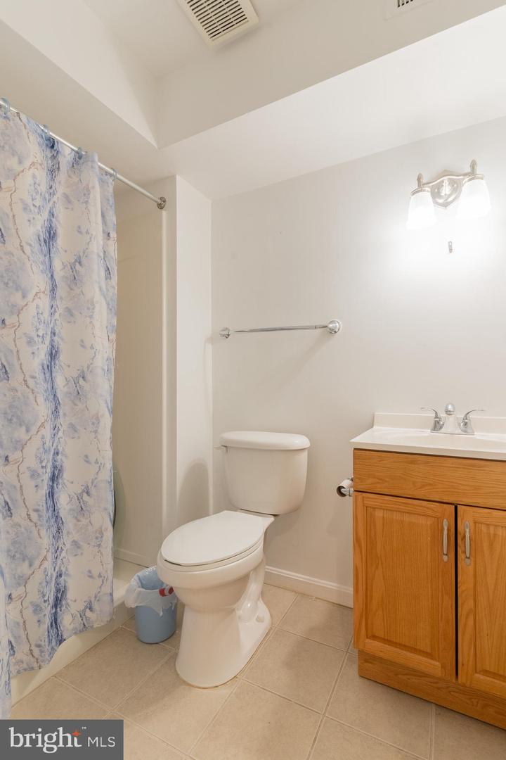 1986 RETTA GILLIAM CT SE, WASHINGTON, District Of Columbia 20020, 3 Bedrooms Bedrooms, ,3 BathroomsBathrooms,Residential,For sale,1986 RETTA GILLIAM CT SE,DCDC2185422 MLS # DCDC2185422