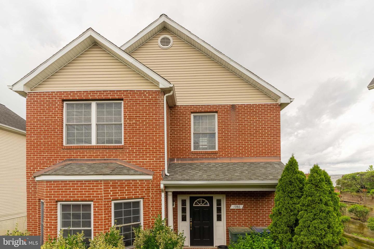 1986 RETTA GILLIAM CT SE, WASHINGTON, District Of Columbia 20020, 3 Bedrooms Bedrooms, ,3 BathroomsBathrooms,Residential,For sale,1986 RETTA GILLIAM CT SE,DCDC2185422 MLS # DCDC2185422