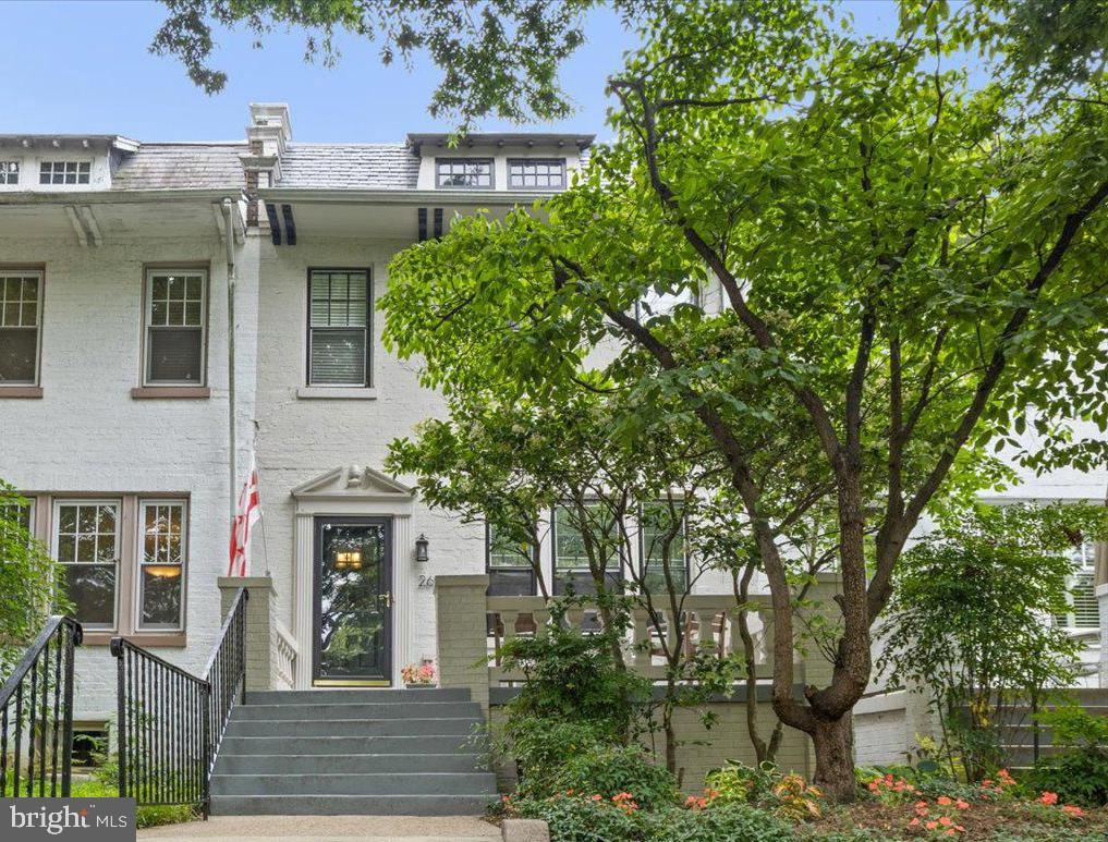 2652 WOODLEY PL NW, WASHINGTON, District Of Columbia 20008, 4 Bedrooms Bedrooms, ,3 BathroomsBathrooms,Residential,For sale,2652 WOODLEY PL NW,DCDC2187388 MLS # DCDC2187388