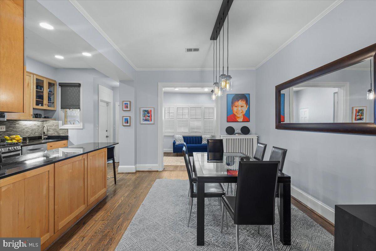 2652 WOODLEY PL NW, WASHINGTON, District Of Columbia 20008, 4 Bedrooms Bedrooms, ,3 BathroomsBathrooms,Residential,For sale,2652 WOODLEY PL NW,DCDC2187388 MLS # DCDC2187388
