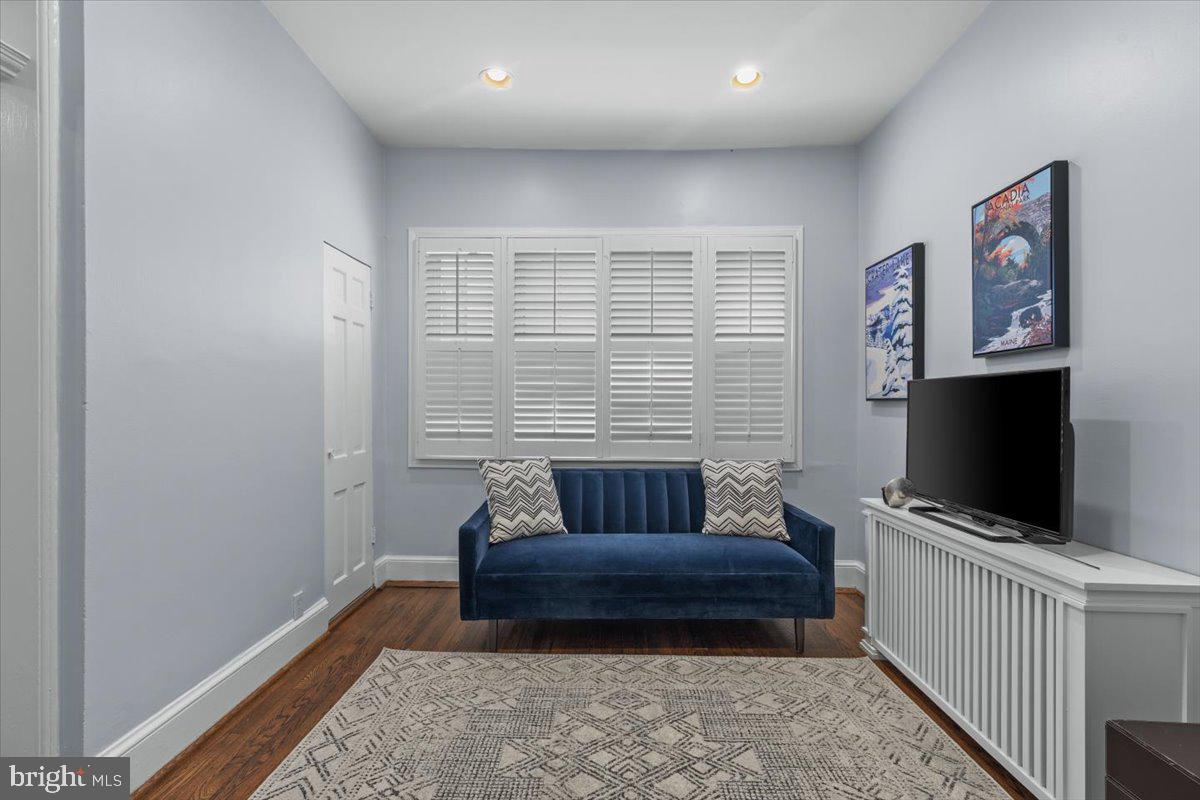 2652 WOODLEY PL NW, WASHINGTON, District Of Columbia 20008, 4 Bedrooms Bedrooms, ,3 BathroomsBathrooms,Residential,For sale,2652 WOODLEY PL NW,DCDC2187388 MLS # DCDC2187388