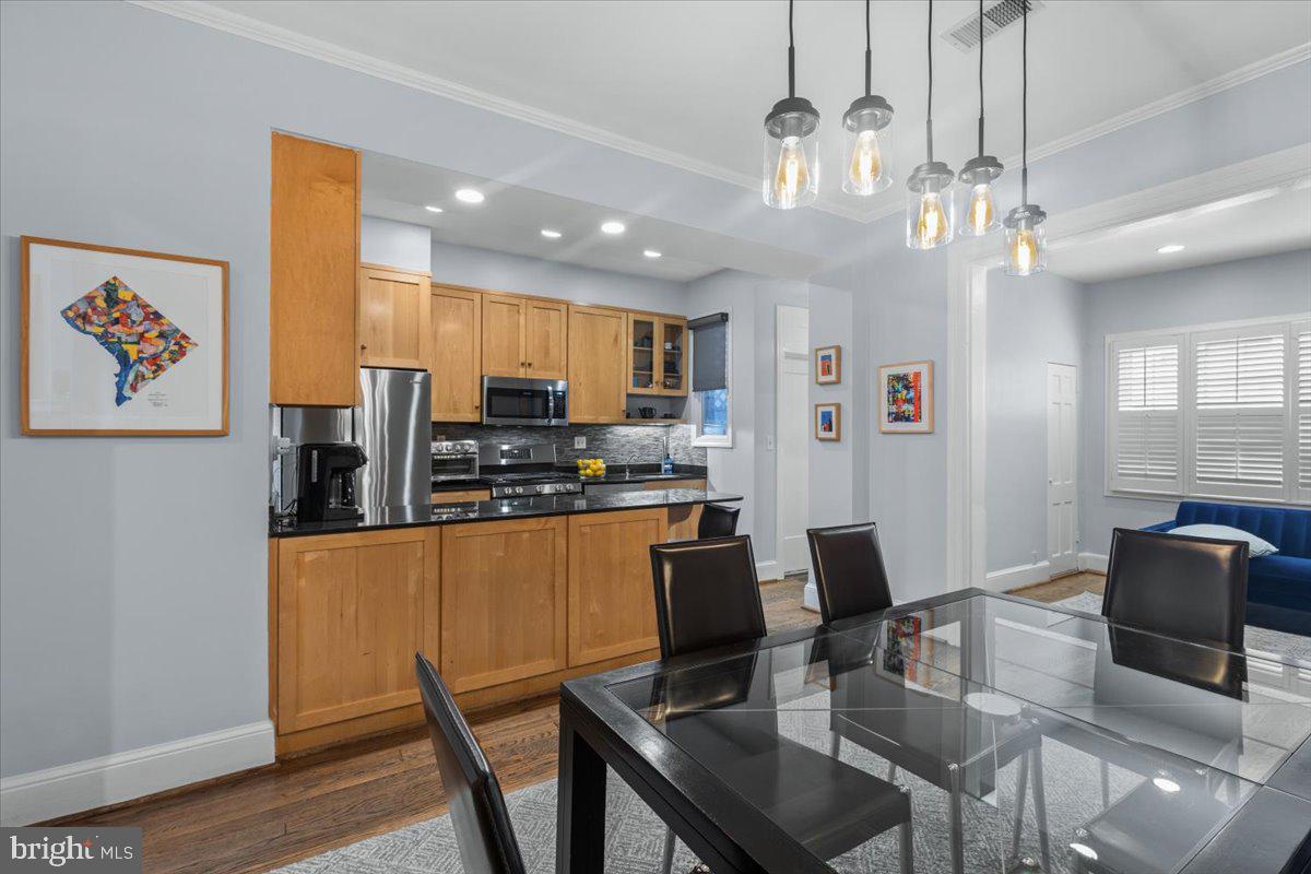 2652 WOODLEY PL NW, WASHINGTON, District Of Columbia 20008, 4 Bedrooms Bedrooms, ,3 BathroomsBathrooms,Residential,For sale,2652 WOODLEY PL NW,DCDC2187388 MLS # DCDC2187388