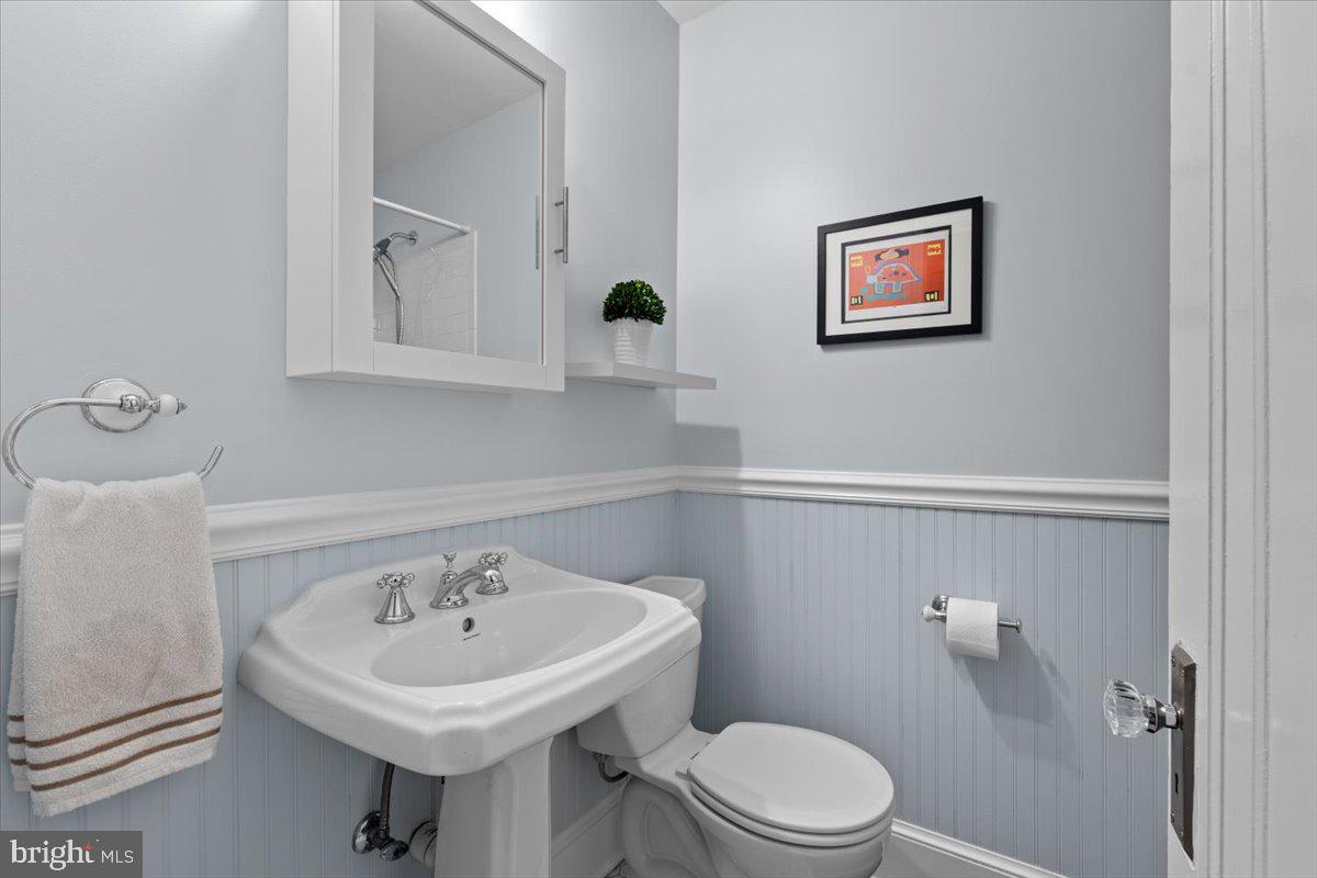 2652 WOODLEY PL NW, WASHINGTON, District Of Columbia 20008, 4 Bedrooms Bedrooms, ,3 BathroomsBathrooms,Residential,For sale,2652 WOODLEY PL NW,DCDC2187388 MLS # DCDC2187388