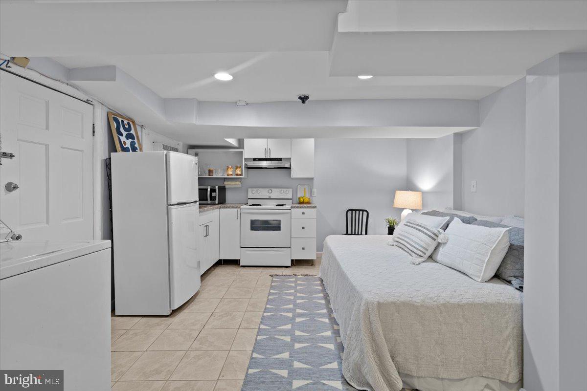 2652 WOODLEY PL NW, WASHINGTON, District Of Columbia 20008, 4 Bedrooms Bedrooms, ,3 BathroomsBathrooms,Residential,For sale,2652 WOODLEY PL NW,DCDC2187388 MLS # DCDC2187388