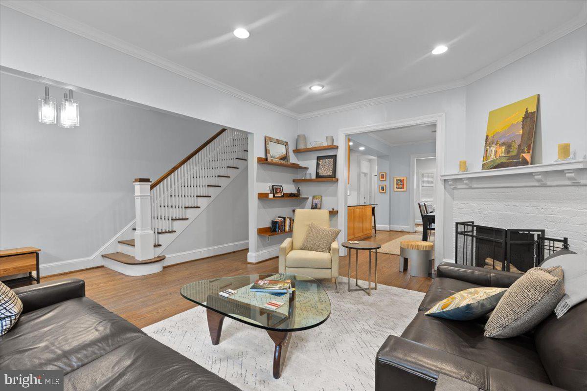 2652 WOODLEY PL NW, WASHINGTON, District Of Columbia 20008, 4 Bedrooms Bedrooms, ,3 BathroomsBathrooms,Residential,For sale,2652 WOODLEY PL NW,DCDC2187388 MLS # DCDC2187388
