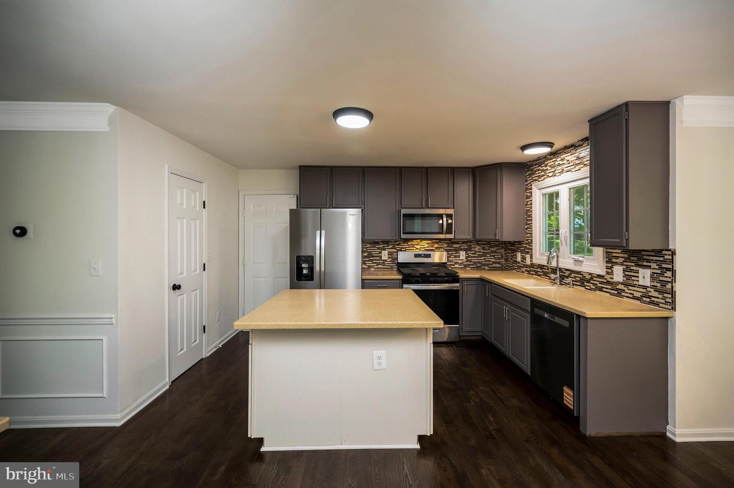 10502 WATFORD LN, FREDERICKSBURG, Virginia 22408, 5 Bedrooms Bedrooms, ,3 BathroomsBathrooms,Residential,For sale,10502 WATFORD LN,VASP2031264 MLS # VASP2031264