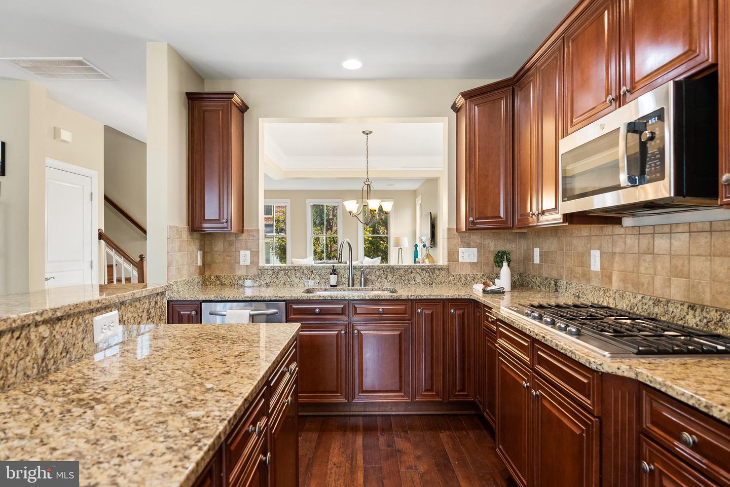3357 KEMPER RD, ARLINGTON, Virginia 22206, 4 Bedrooms Bedrooms, ,3 BathroomsBathrooms,Residential,For sale,3357 KEMPER RD,VAAR2054942 MLS # VAAR2054942