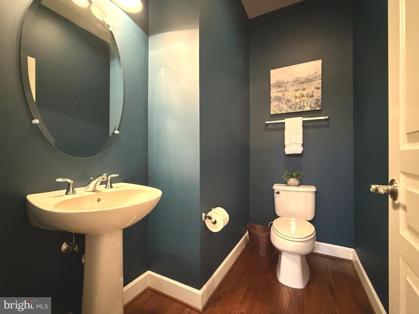 3357 KEMPER RD, ARLINGTON, Virginia 22206, 4 Bedrooms Bedrooms, ,3 BathroomsBathrooms,Residential,For sale,3357 KEMPER RD,VAAR2054942 MLS # VAAR2054942