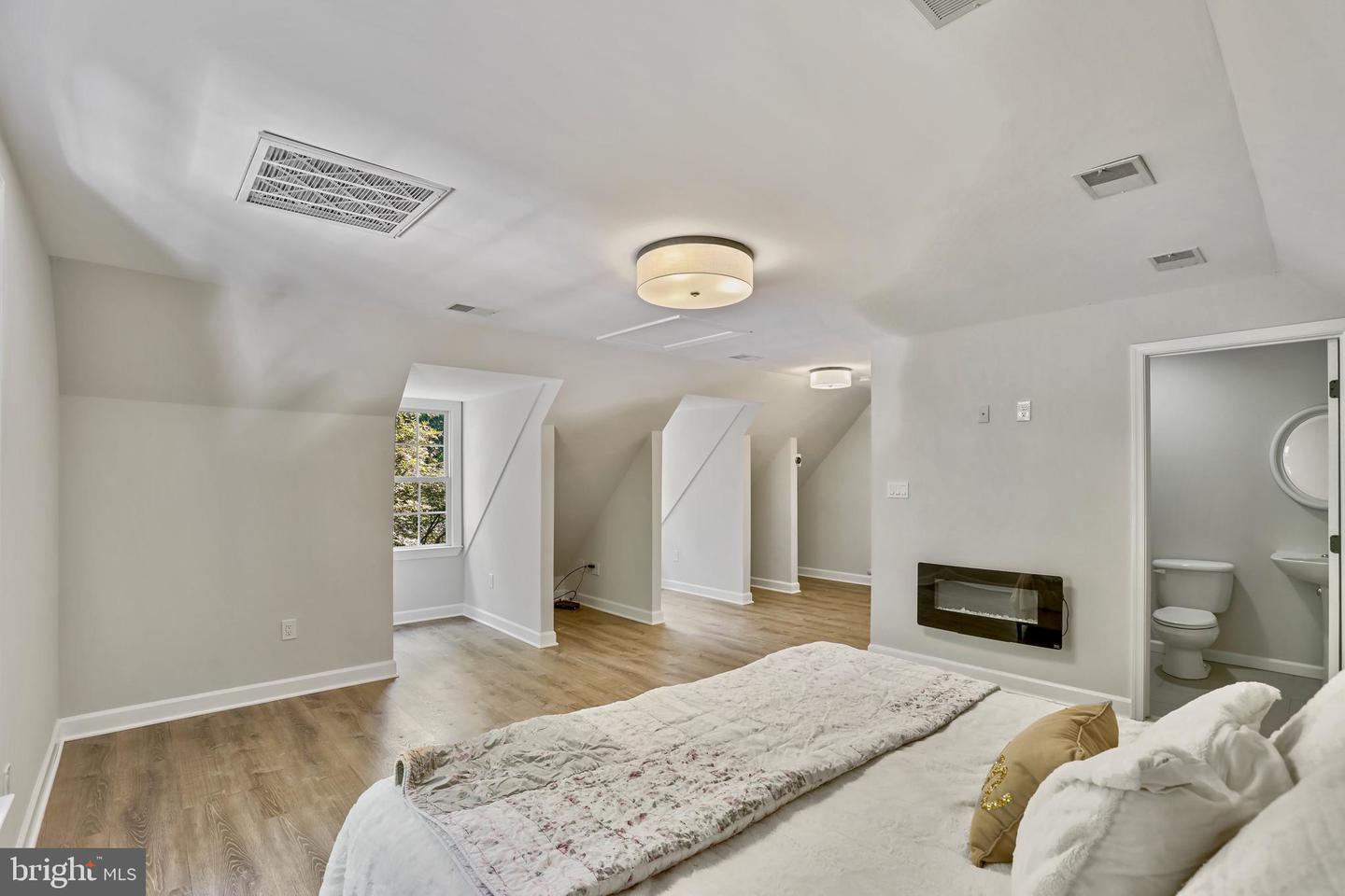36745 ALLDER SCHOOL RD, PURCELLVILLE, Virginia 20132, 5 Bedrooms Bedrooms, ,4 BathroomsBathrooms,Residential,For sale,36745 ALLDER SCHOOL RD,VALO2092176 MLS # VALO2092176