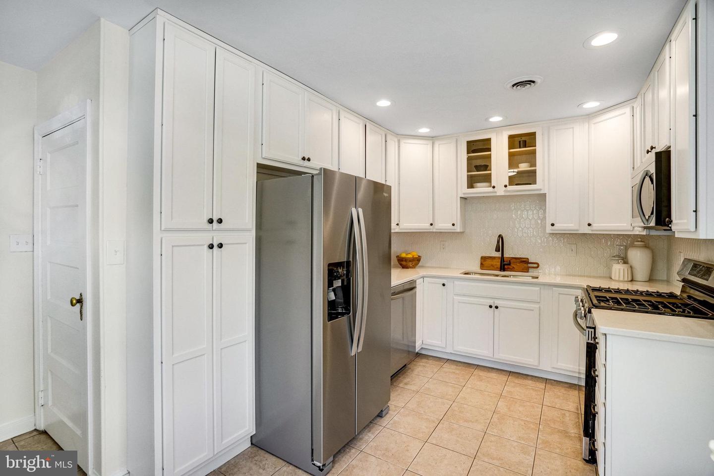 7001 MEMORIAL HEIGHTS DR, ALEXANDRIA, Virginia 22306, 4 Bedrooms Bedrooms, ,2 BathroomsBathrooms,Residential,For sale,7001 MEMORIAL HEIGHTS DR,VAFX2231516 MLS # VAFX2231516