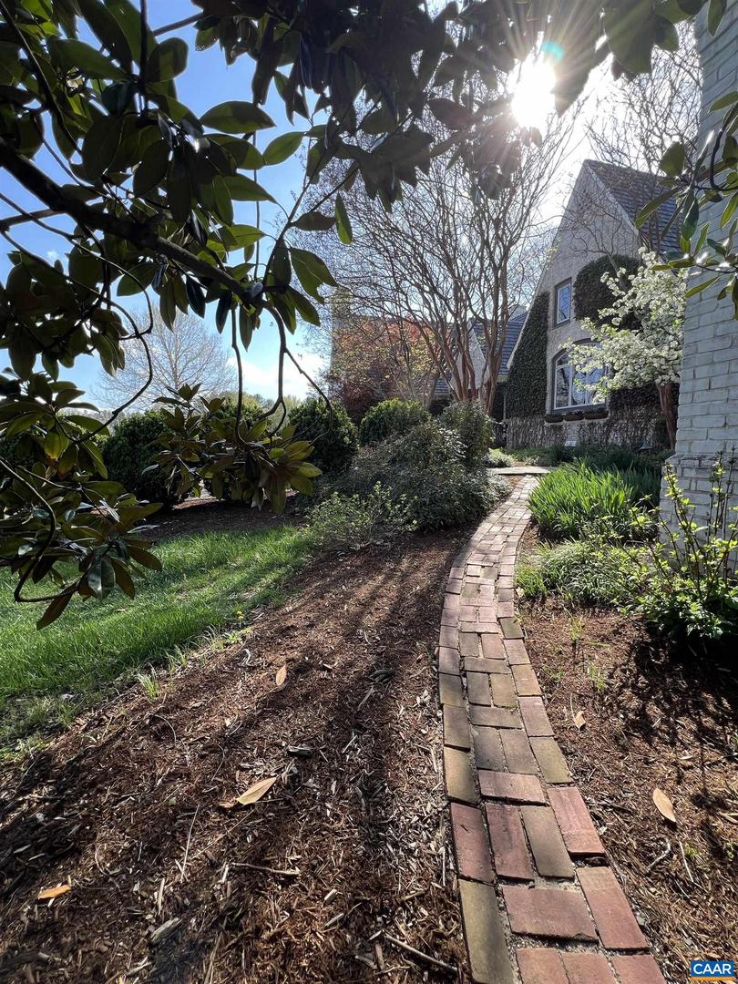 4749 WESLEY CHAPEL RD, FREE UNION, Virginia 22940, 5 Bedrooms Bedrooms, ,5 BathroomsBathrooms,Residential,For sale,4749 WESLEY CHAPEL RD,663030 MLS # 663030