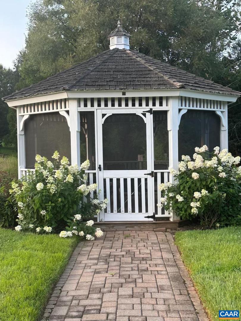 4749 WESLEY CHAPEL RD, FREE UNION, Virginia 22940, 5 Bedrooms Bedrooms, ,5 BathroomsBathrooms,Residential,For sale,4749 WESLEY CHAPEL RD,663030 MLS # 663030