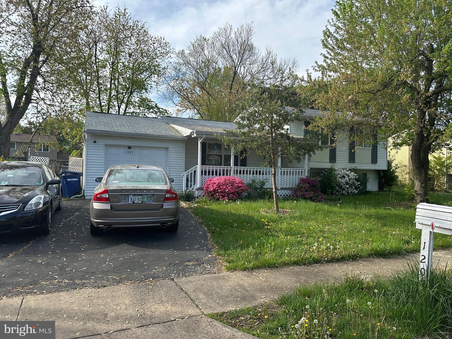 1207 SUNRISE CT, HERNDON, Virginia 20170, 5 Bedrooms Bedrooms, ,3 BathroomsBathrooms,Residential,For sale,1207 SUNRISE CT,VAFX2235378 MLS # VAFX2235378