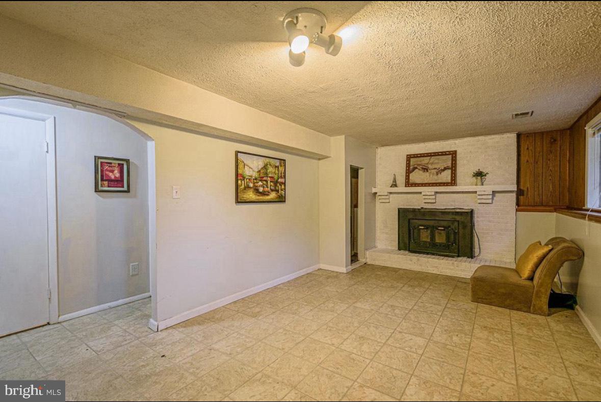 1207 SUNRISE CT, HERNDON, Virginia 20170, 5 Bedrooms Bedrooms, ,3 BathroomsBathrooms,Residential,For sale,1207 SUNRISE CT,VAFX2235378 MLS # VAFX2235378