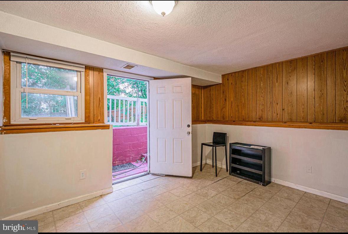 1207 SUNRISE CT, HERNDON, Virginia 20170, 5 Bedrooms Bedrooms, ,3 BathroomsBathrooms,Residential,For sale,1207 SUNRISE CT,VAFX2235378 MLS # VAFX2235378