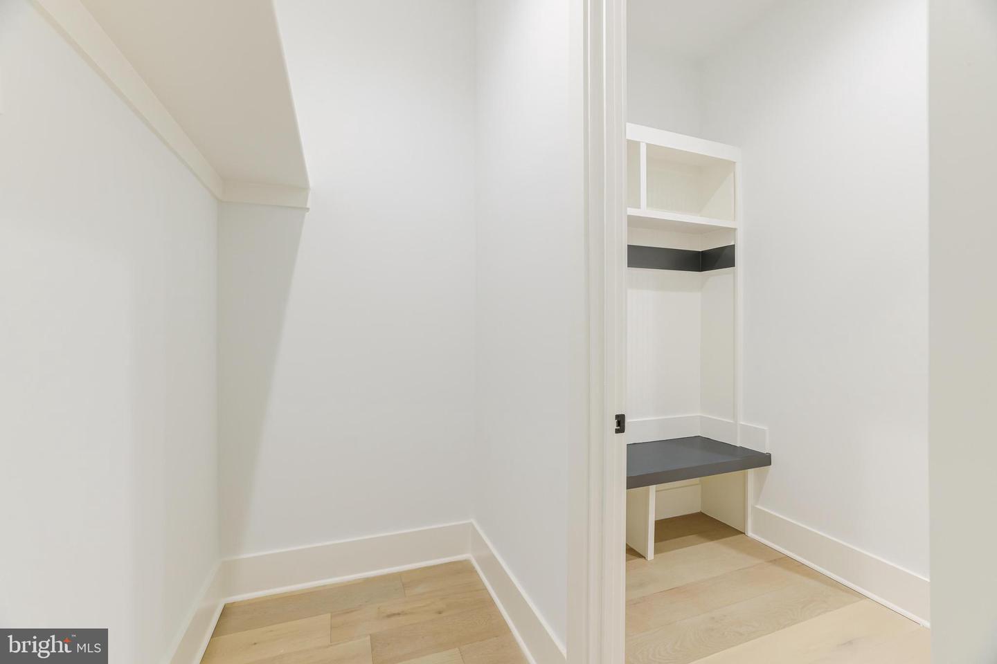 3506 LAKE ST, FALLS CHURCH, Virginia 22041, 5 Bedrooms Bedrooms, ,5 BathroomsBathrooms,Residential,For sale,3506 LAKE ST,VAFX2235560 MLS # VAFX2235560