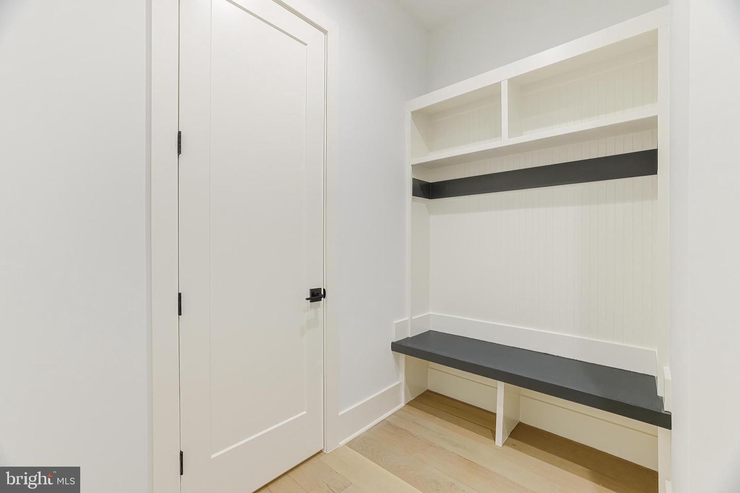 3506 LAKE ST, FALLS CHURCH, Virginia 22041, 5 Bedrooms Bedrooms, ,5 BathroomsBathrooms,Residential,For sale,3506 LAKE ST,VAFX2235560 MLS # VAFX2235560