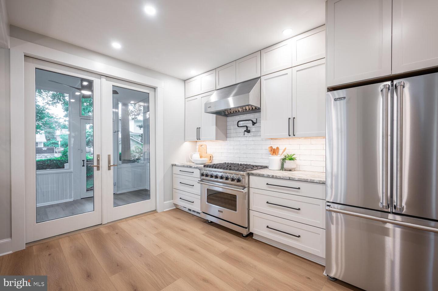 6 W MOUNT IDA AVE, ALEXANDRIA, Virginia 22305, 6 Bedrooms Bedrooms, ,4 BathroomsBathrooms,Residential,For sale,6 W MOUNT IDA AVE,VAAX2044382 MLS # VAAX2044382