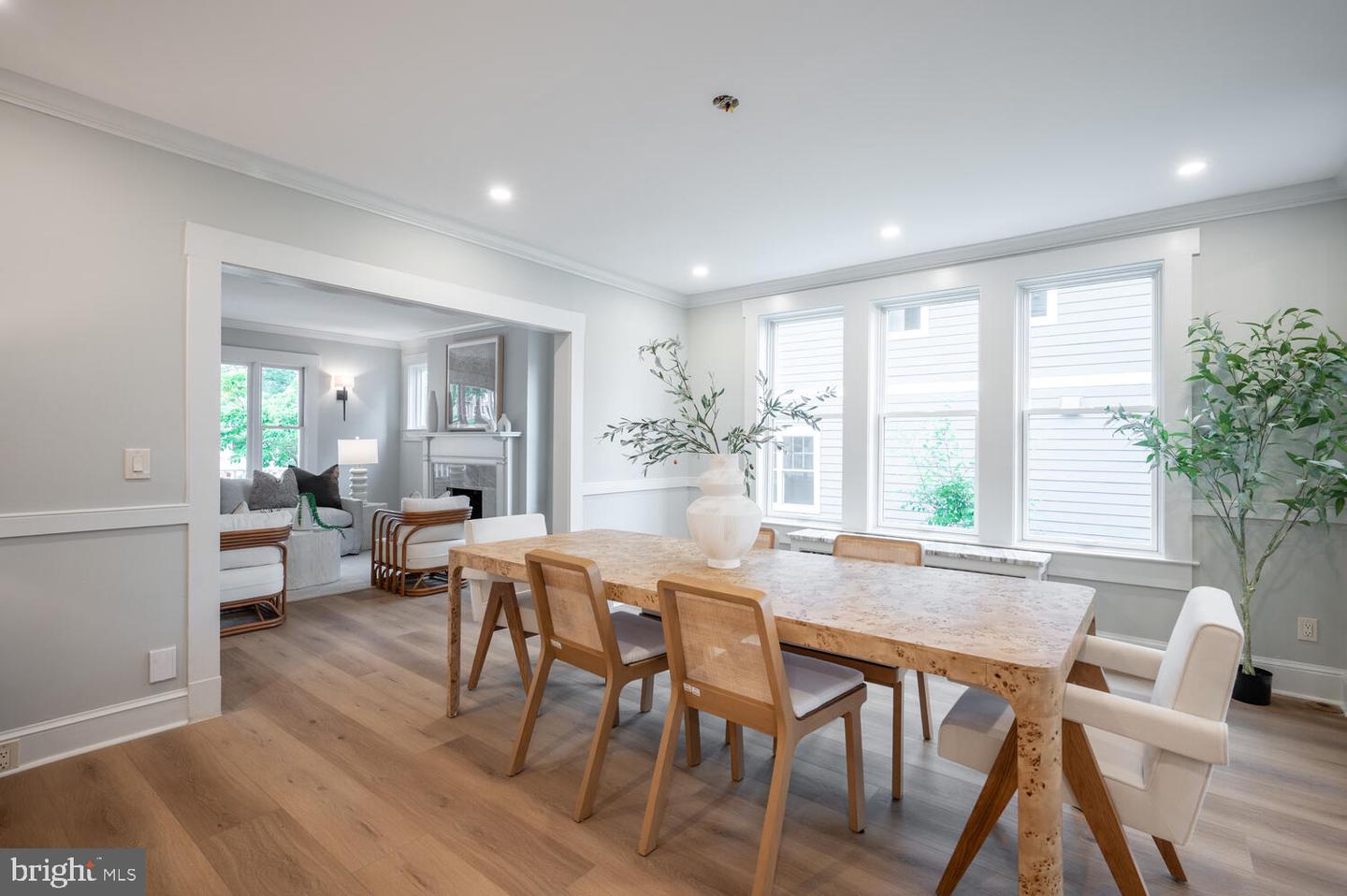 6 W MOUNT IDA AVE, ALEXANDRIA, Virginia 22305, 6 Bedrooms Bedrooms, ,4 BathroomsBathrooms,Residential,For sale,6 W MOUNT IDA AVE,VAAX2044382 MLS # VAAX2044382