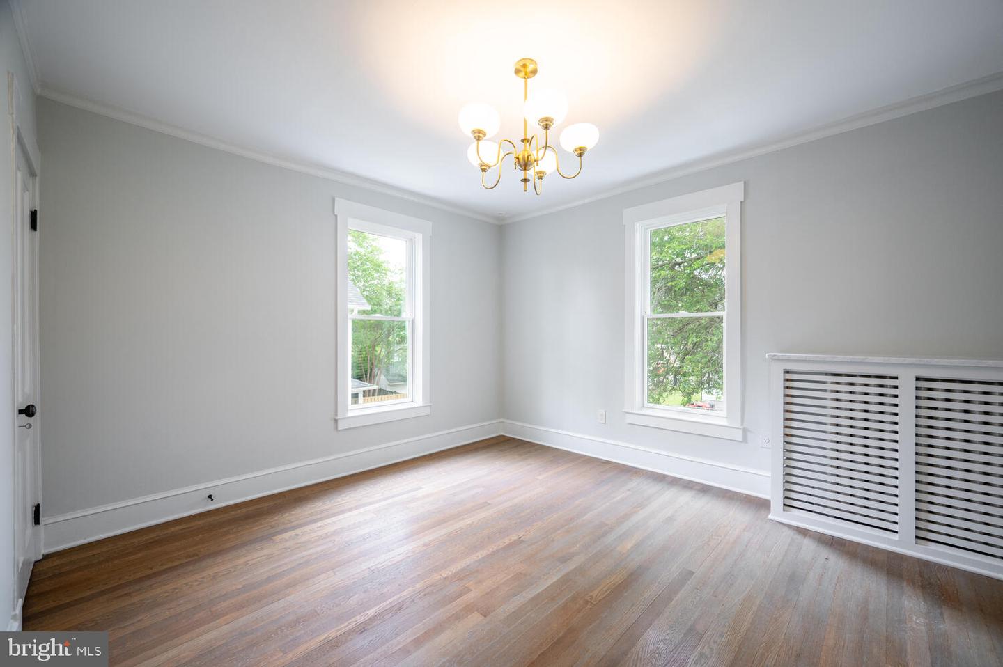6 W MOUNT IDA AVE, ALEXANDRIA, Virginia 22305, 6 Bedrooms Bedrooms, ,4 BathroomsBathrooms,Residential,For sale,6 W MOUNT IDA AVE,VAAX2044382 MLS # VAAX2044382