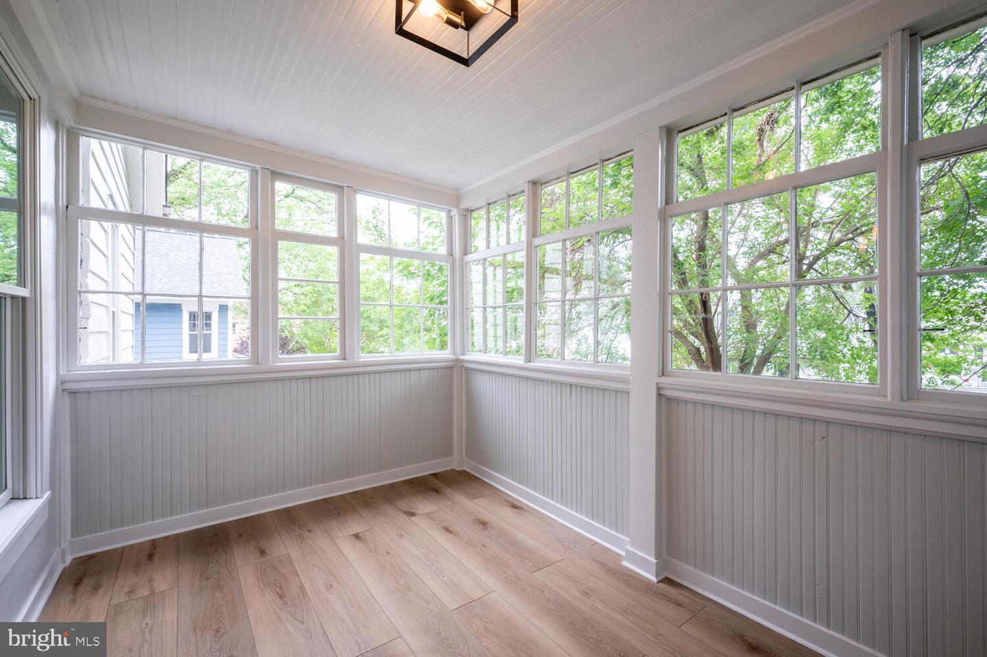 6 W MOUNT IDA AVE, ALEXANDRIA, Virginia 22305, 6 Bedrooms Bedrooms, ,4 BathroomsBathrooms,Residential,For sale,6 W MOUNT IDA AVE,VAAX2044382 MLS # VAAX2044382