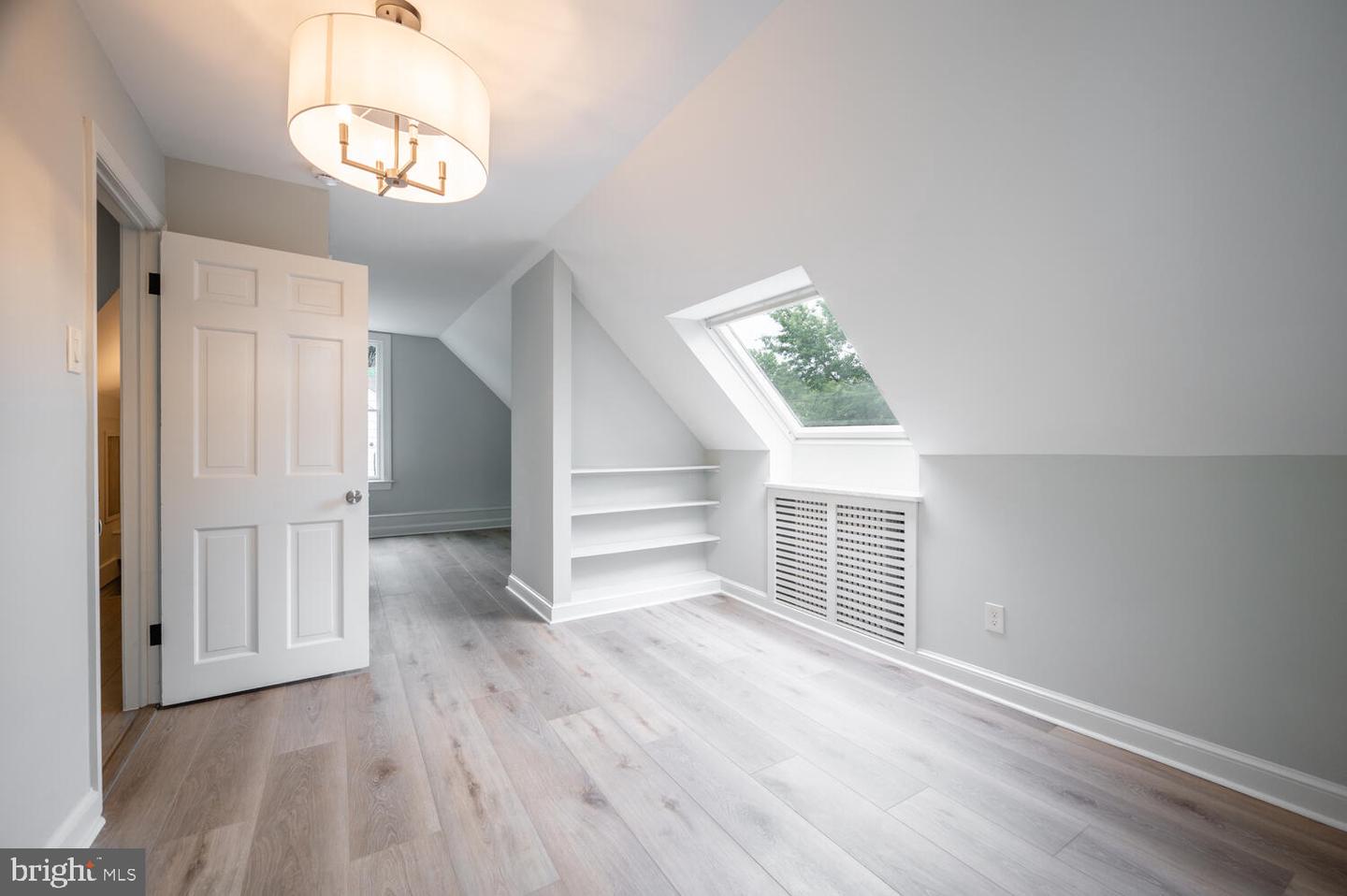 6 W MOUNT IDA AVE, ALEXANDRIA, Virginia 22305, 6 Bedrooms Bedrooms, ,4 BathroomsBathrooms,Residential,For sale,6 W MOUNT IDA AVE,VAAX2044382 MLS # VAAX2044382