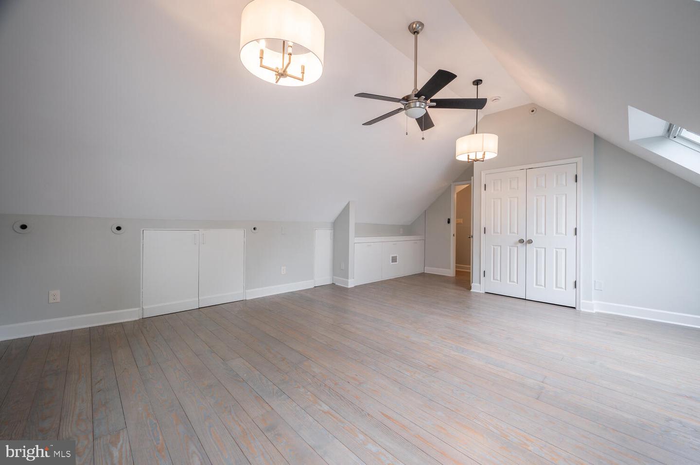 6 W MOUNT IDA AVE, ALEXANDRIA, Virginia 22305, 6 Bedrooms Bedrooms, ,4 BathroomsBathrooms,Residential,For sale,6 W MOUNT IDA AVE,VAAX2044382 MLS # VAAX2044382