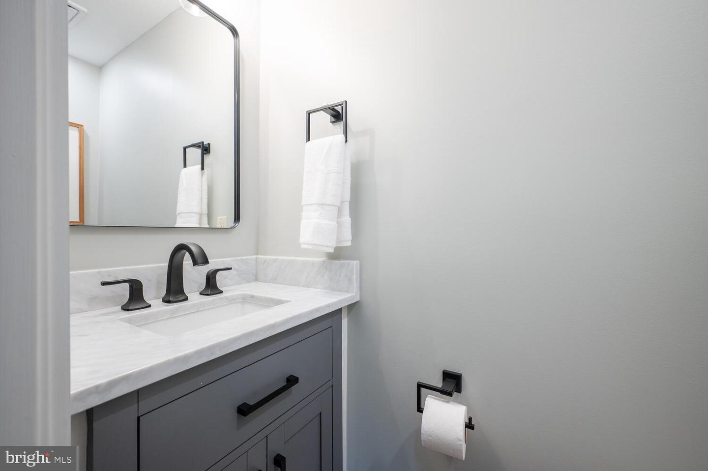 6 W MOUNT IDA AVE, ALEXANDRIA, Virginia 22305, 6 Bedrooms Bedrooms, ,4 BathroomsBathrooms,Residential,For sale,6 W MOUNT IDA AVE,VAAX2044382 MLS # VAAX2044382