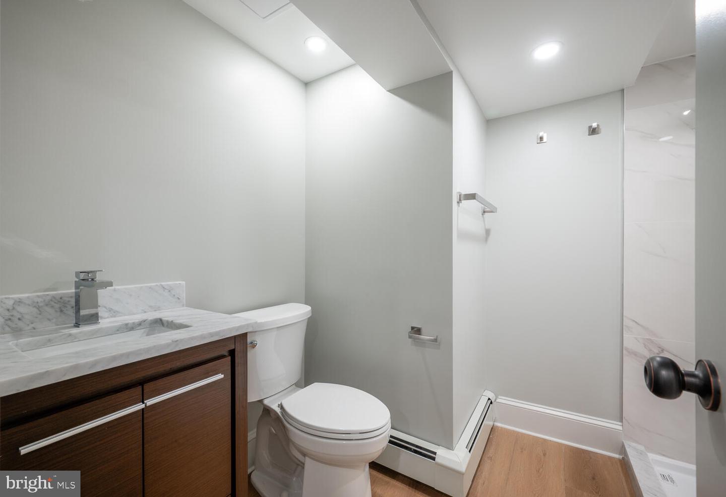 6 W MOUNT IDA AVE, ALEXANDRIA, Virginia 22305, 6 Bedrooms Bedrooms, ,4 BathroomsBathrooms,Residential,For sale,6 W MOUNT IDA AVE,VAAX2044382 MLS # VAAX2044382