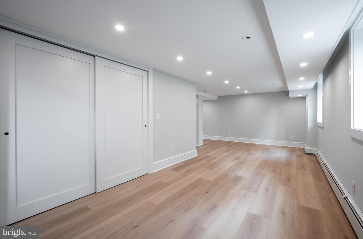 6 W MOUNT IDA AVE, ALEXANDRIA, Virginia 22305, 6 Bedrooms Bedrooms, ,4 BathroomsBathrooms,Residential,For sale,6 W MOUNT IDA AVE,VAAX2044382 MLS # VAAX2044382