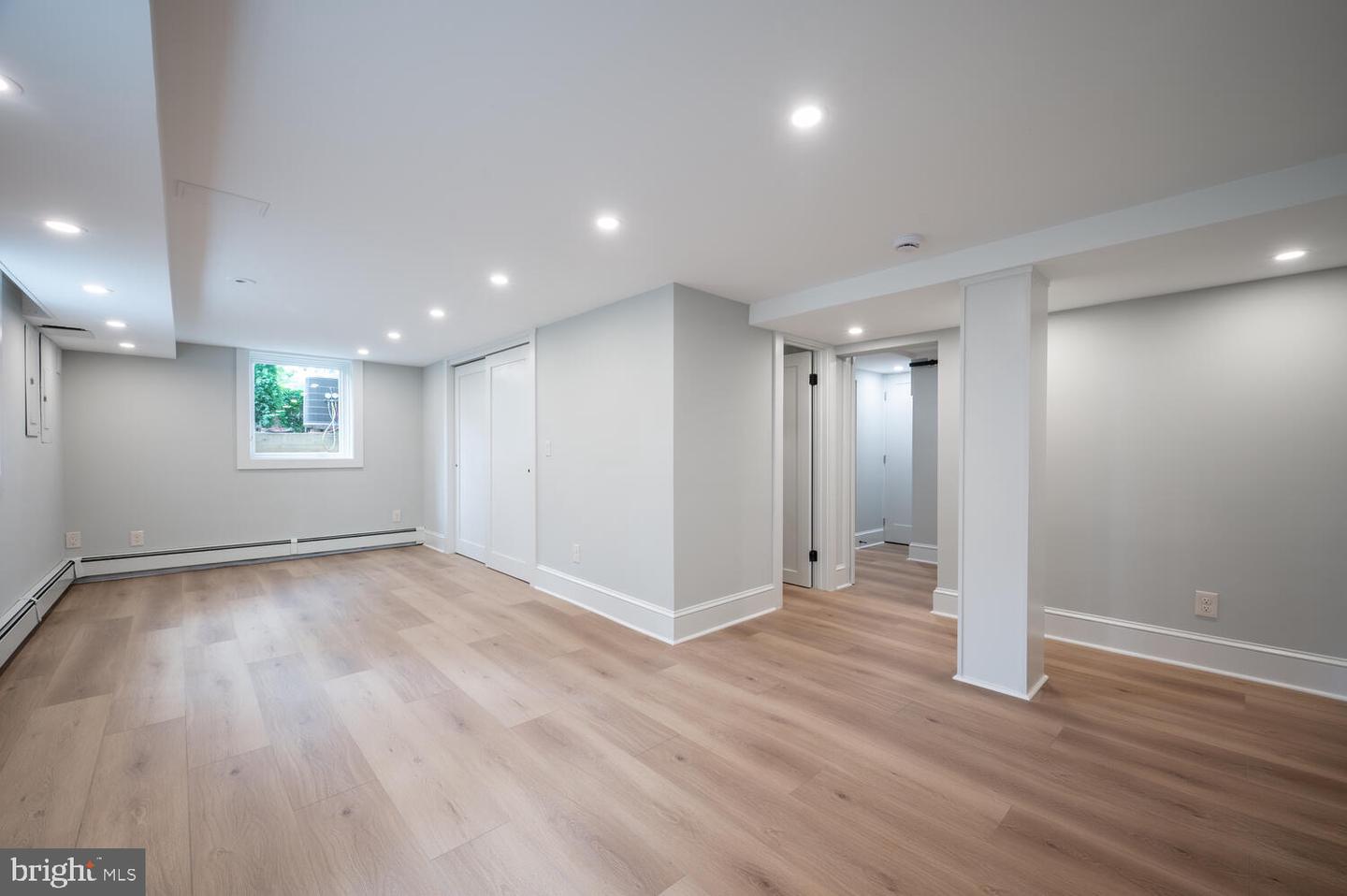 6 W MOUNT IDA AVE, ALEXANDRIA, Virginia 22305, 6 Bedrooms Bedrooms, ,4 BathroomsBathrooms,Residential,For sale,6 W MOUNT IDA AVE,VAAX2044382 MLS # VAAX2044382